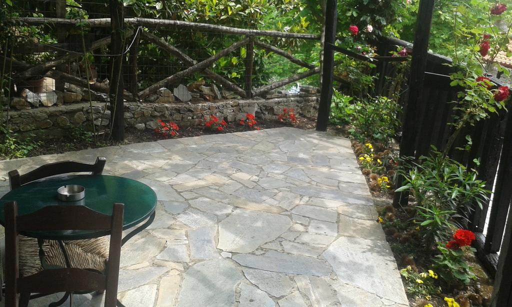 Traditional Guesthouse Archontoula Palaiós Panteleímonas Eksteriør bilde